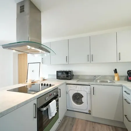 A Stylish Apartment With Parking In Preston Preston  Exterior photo