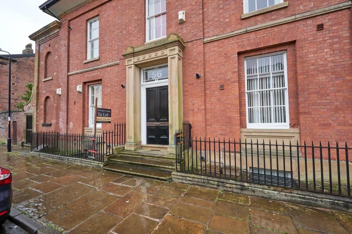 A Stylish With Parking In Preston Preston (Lancashire)